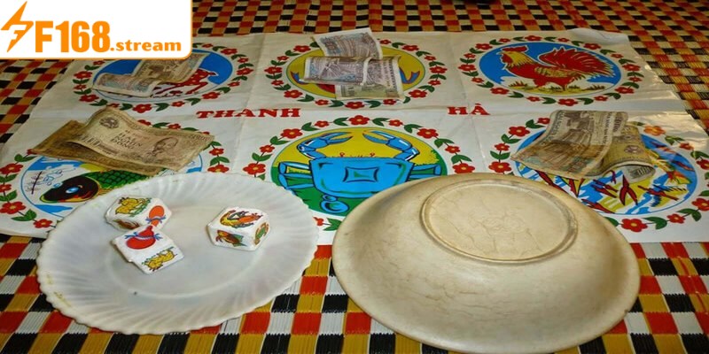 Bầu Cua còn gọi là Bầu Cua Tôm Cá, là một trò chơi cá cược truyền thống